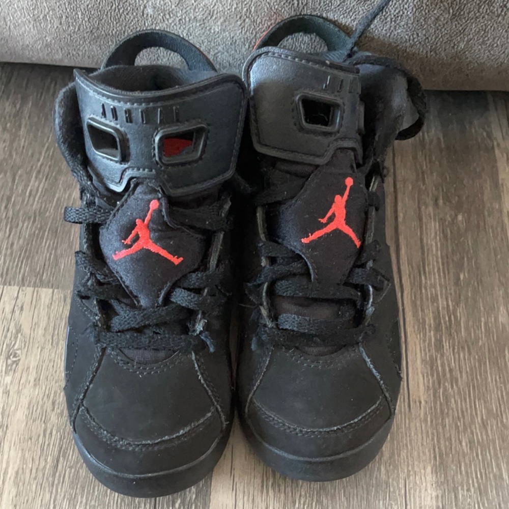 Boys Jordan’s size 12c